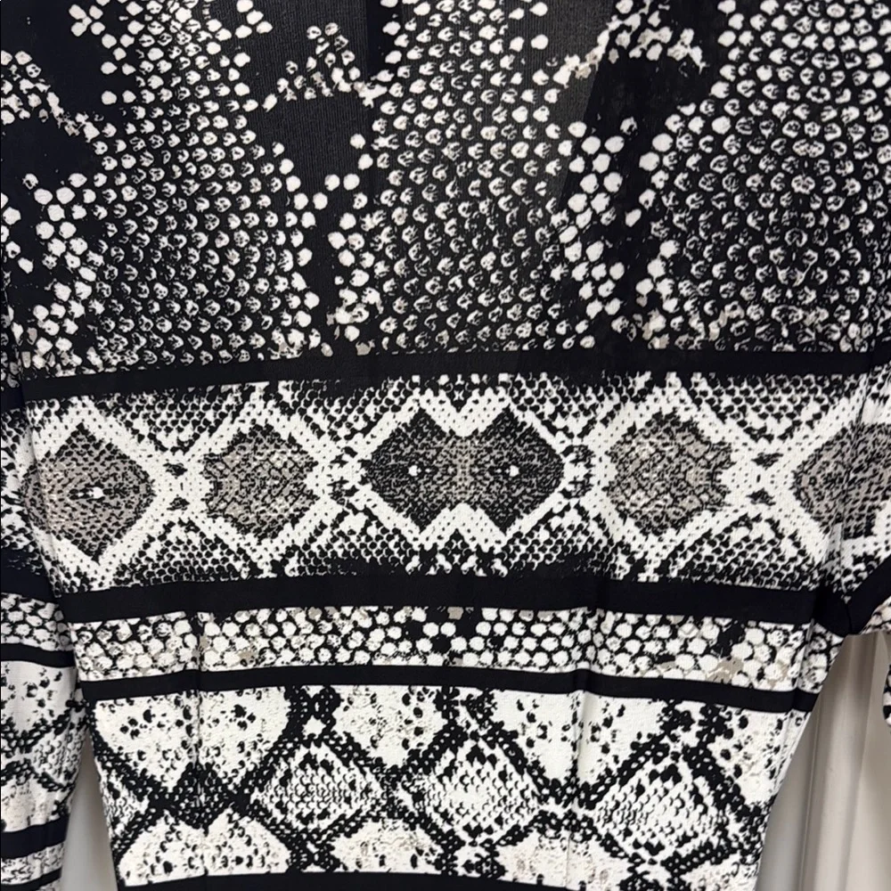 BCBG Black and White Patterned Wrap Dress - Picture 9 of 11